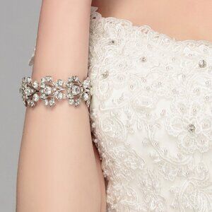 Luxury crystal bracelet bridal
